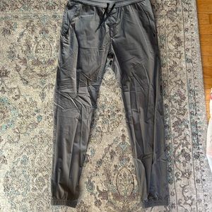 Gray Sweatpants with Drawstring Waistband and Relaxed Fit